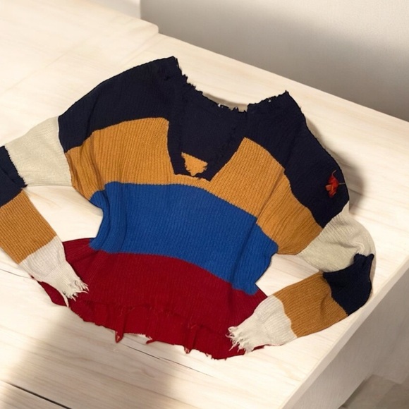 Multi color Cropped Raw Hem Sweater - Picture 3 of 8